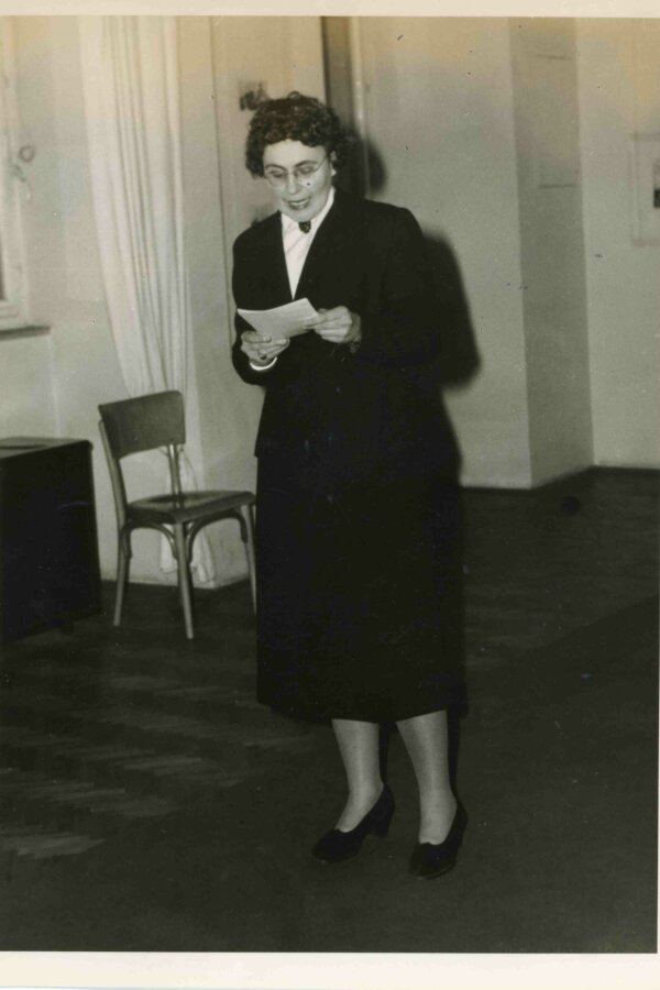 Helena Kusáková-Knozová